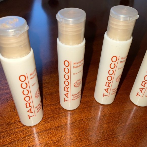 Tarocco Cali Nourishing Moisturizing Lotion 7 Bottles Travel Size 30ml 1 oz ea - Picture 2 of 6